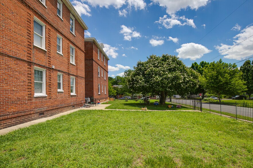 More Photos Of 2400 Barton Ave, Richmond Apartments For Sale