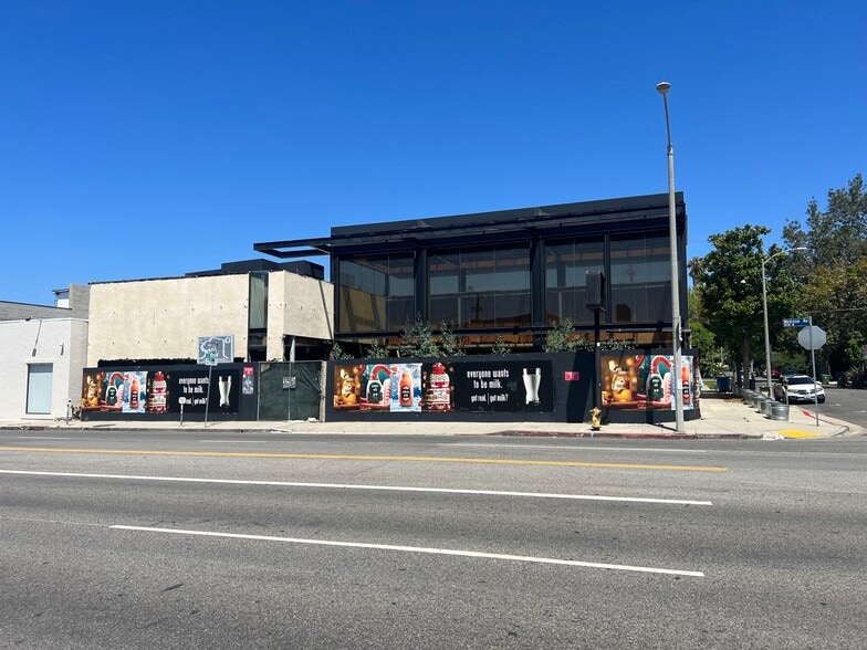 Primary Photo Of 8151 Melrose Ave, Los Angeles Restaurant For Lease