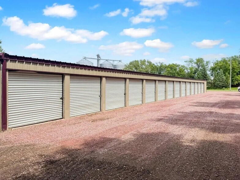 More Photos Of 351 S 4th St, Tracy Specialty For Sale