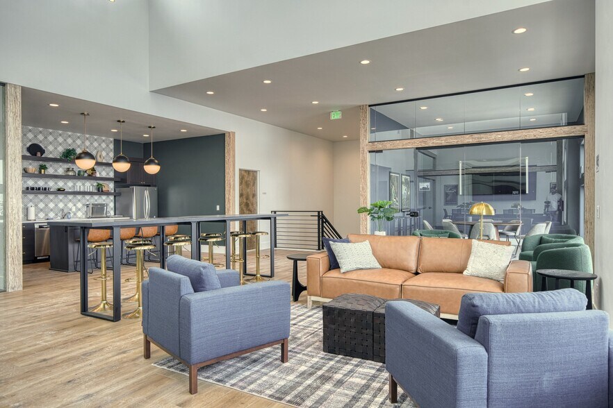 More Photos Of 1070 Curlew Dr, Ammon Medical For Lease