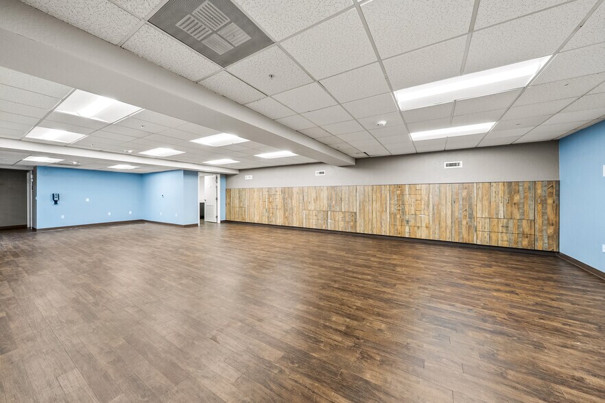 More Photos Of 2166 NW Vine St, Grants Pass Medical For Sale