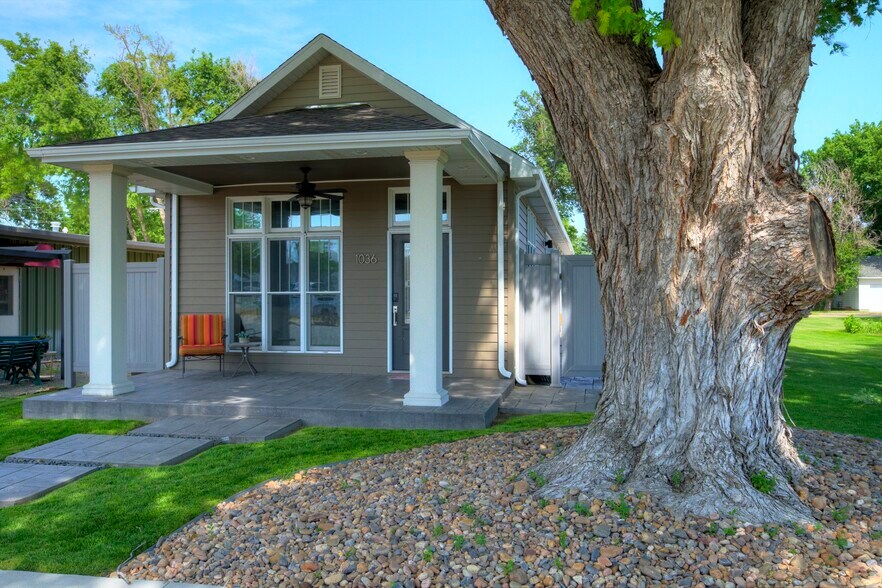 More Photos Of 1006 Court St, Imperial Hospitality For Sale
