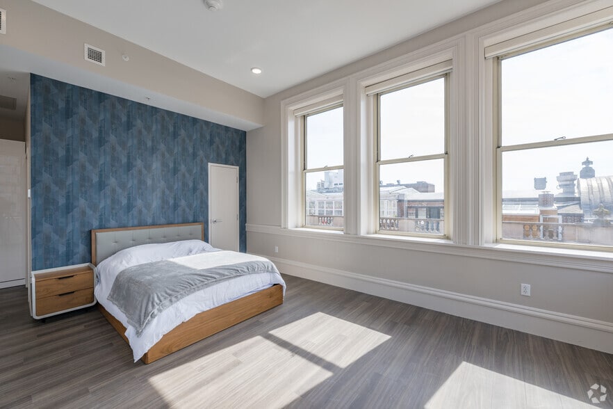 More Photos Of 82-90 Weybosset St, Providence Apartments For Lease