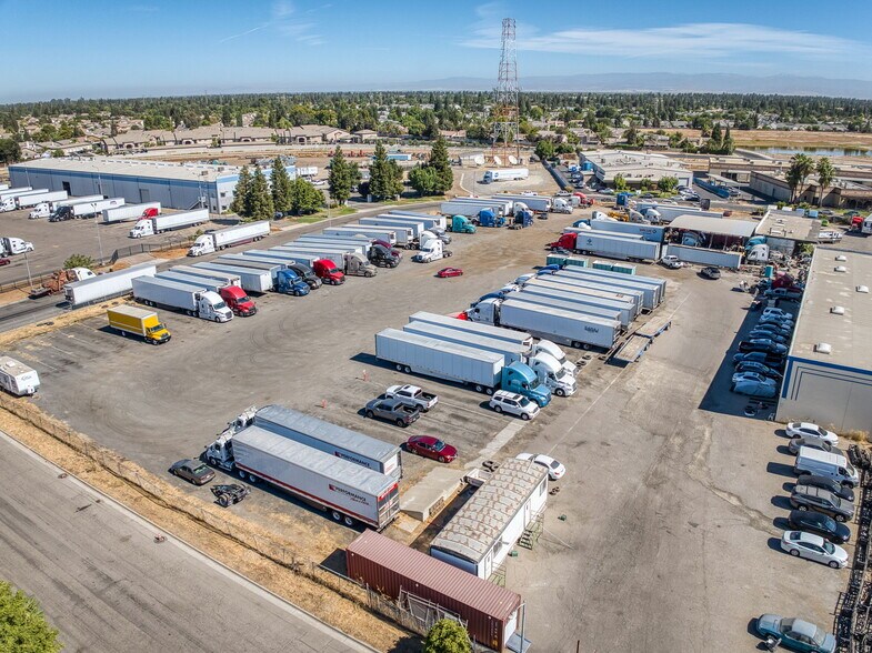 More Photos Of 5333 N Cornelia Ave, Fresno Warehouse For Sale