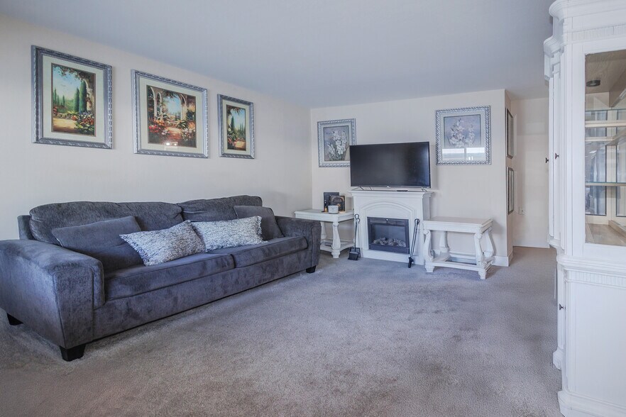 More Photos Of 309-315 Oak Ave, Redwood City Apartments For Sale