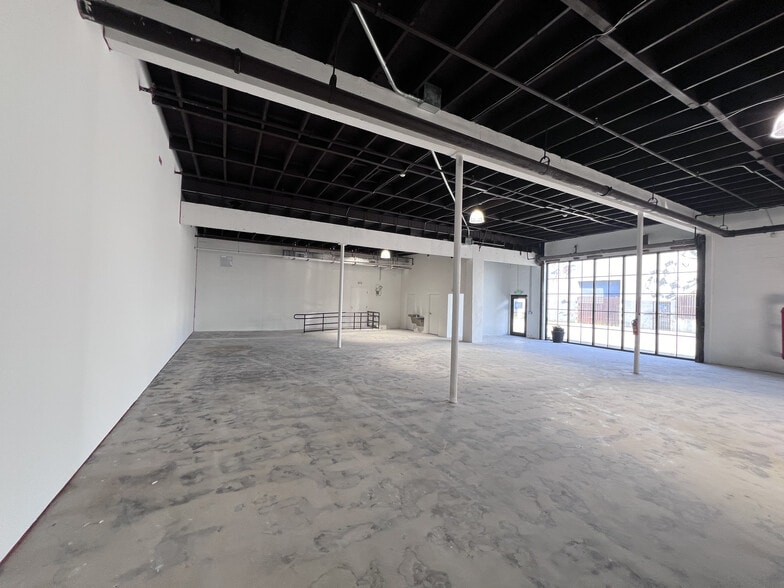 More Photos Of 80 NW 72nd St, Miami Storefront Retail Office For Lease