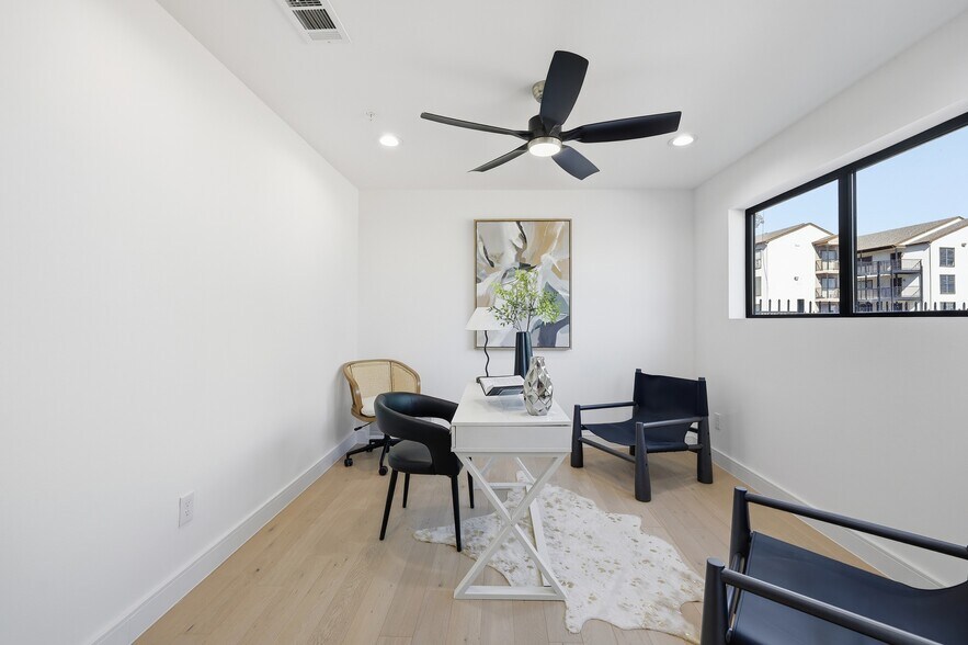 More Photos Of 2631 Kirby st, Dallas Multifamily For Sale