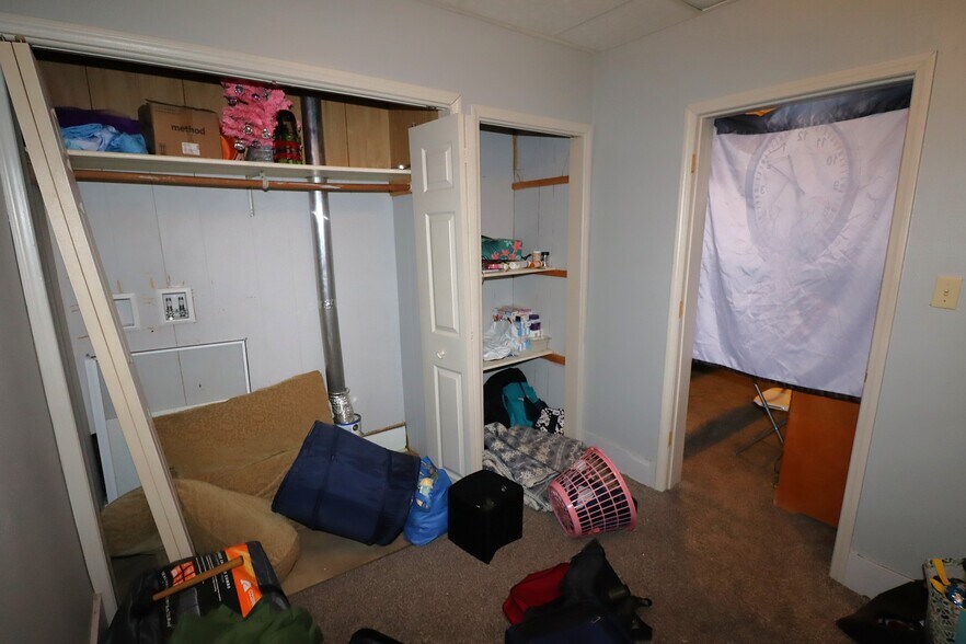 More Photos Of 404 Main St W, Ashland Office For Sale