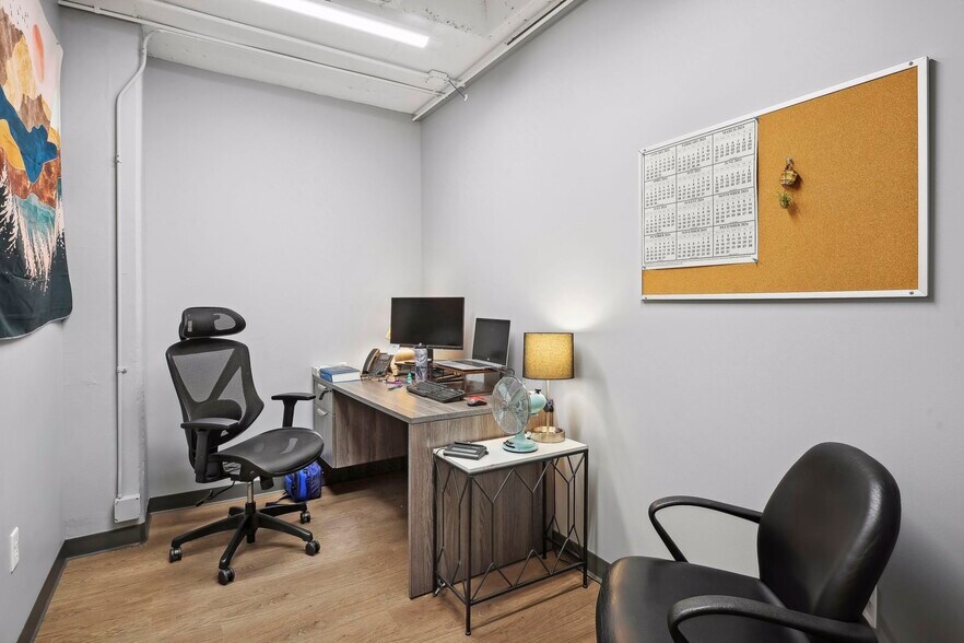 More Photos Of 2200 E Franklin Ave, Minneapolis Office For Lease