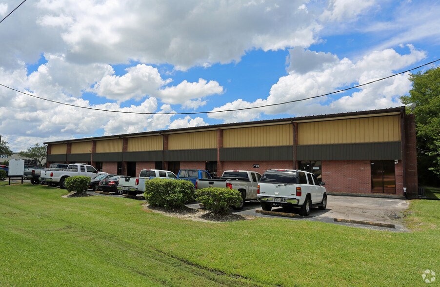 Primary Photo Of 7820 Professional Pl, Tampa Manufacturing For Lease