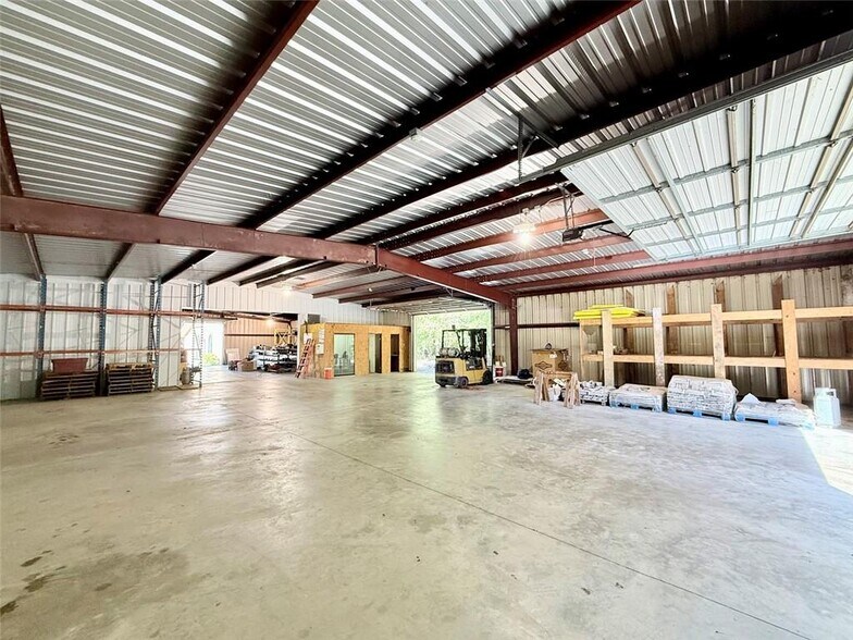 More Photos Of 15288 AR-22, Dardanelle Office For Sale