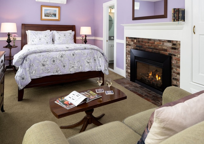 More Photos Of 15 Locke St, Kennebunkport Hospitality For Sale