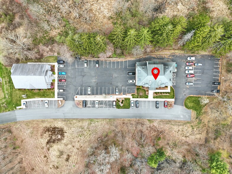 More Photos Of 35 Bridge St, Belchertown Office For Sale