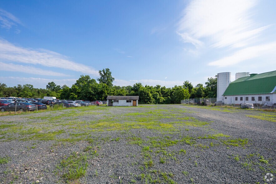 More Photos Of 14800 Thompson Rd, Chantilly Land For Sale