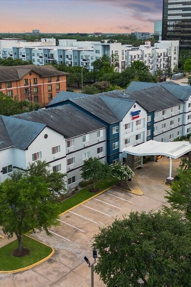 More Photos Of 2400 W Sam Houston Pky S, Houston Hotel For Sale
