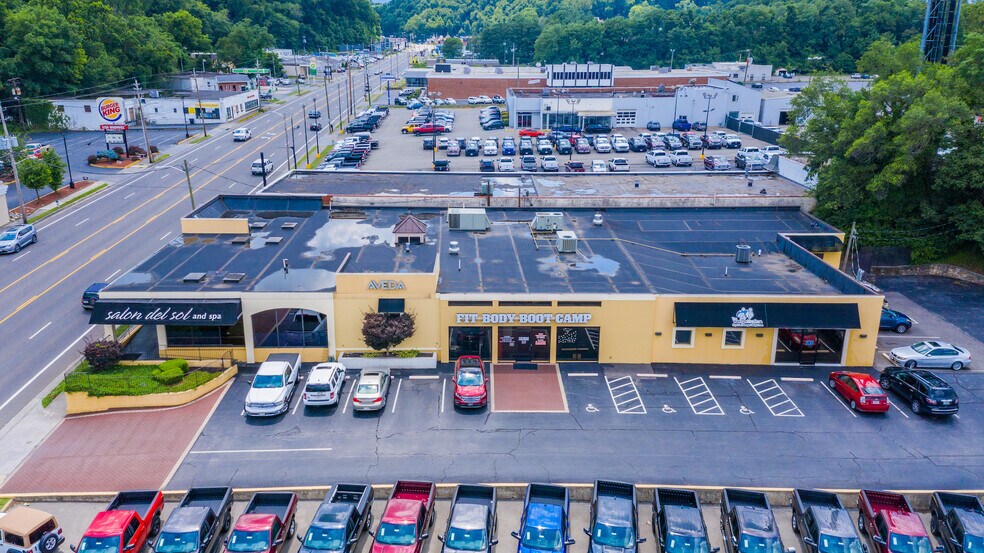 Primary Photo Of 2601 Franklin Rd, Roanoke Freestanding For Sale