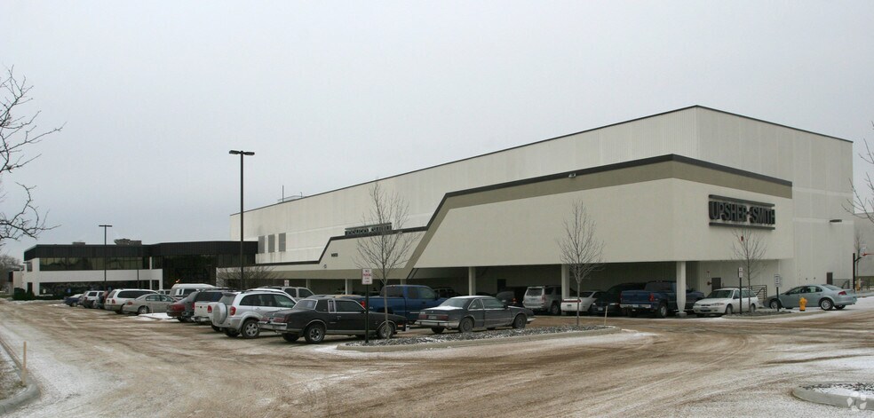 More Photos Of 14905 N 23rd Ave, Plymouth Manufacturing For Sale