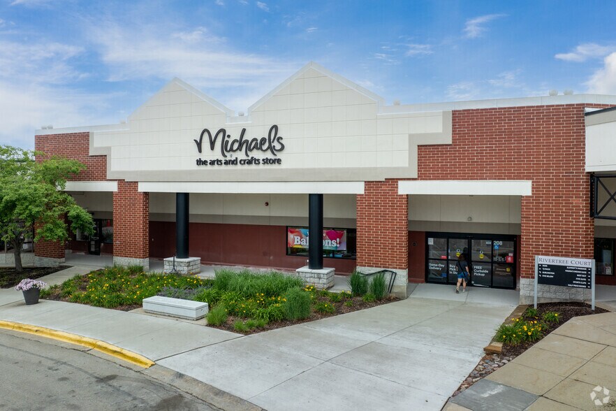 More Photos Of 701 N Milwaukee Ave, Vernon Hills Unknown For Lease