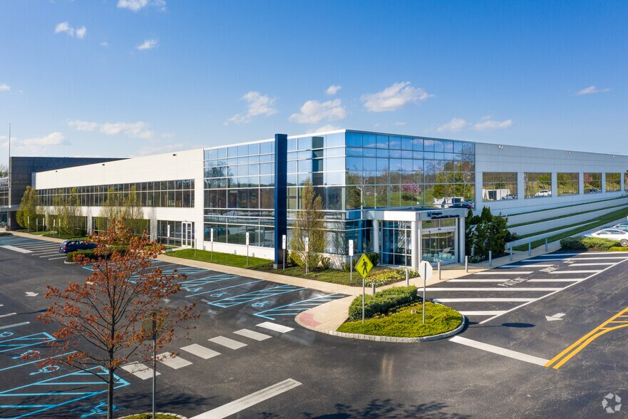 More Photos Of 721 Arbor Way, Blue Bell Office For Sale