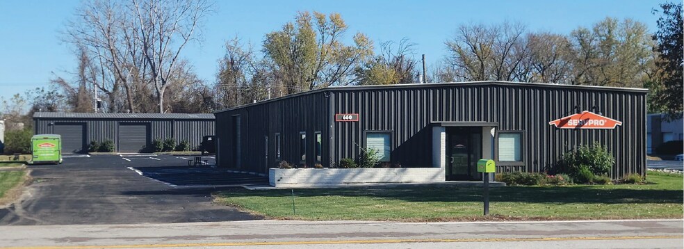 More Photos Of 660 Goddard Ave, Chesterfield Warehouse For Sale