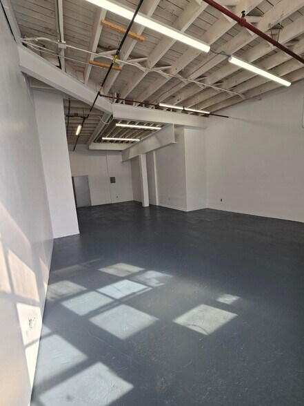 More Photos Of 365-381 canal Pl, Bronx Manufacturing For Lease