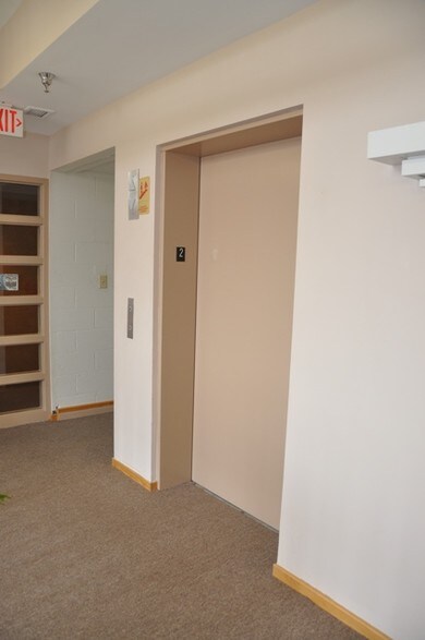 More Photos Of 616 E Landis Ave, Vineland Office Residential For Lease