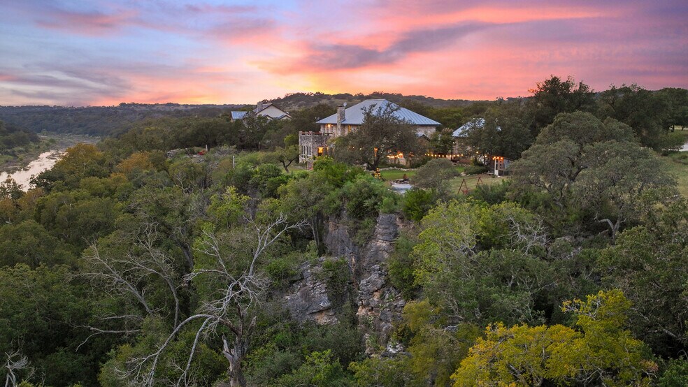 More Photos Of 5229 Hupedo Ranch Rd, Spicewood Specialty For Sale