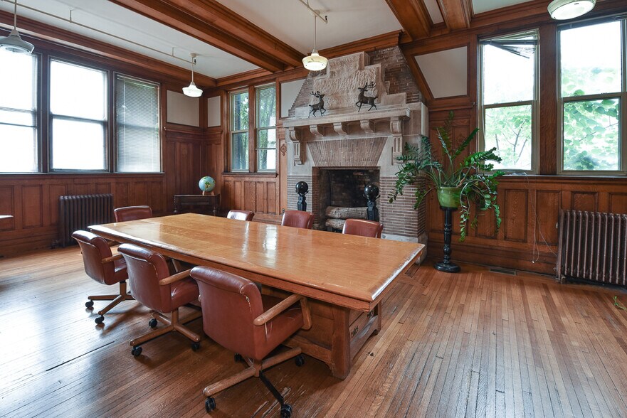 More Photos Of 4403 St Clair Ave, Cleveland Coworking Space