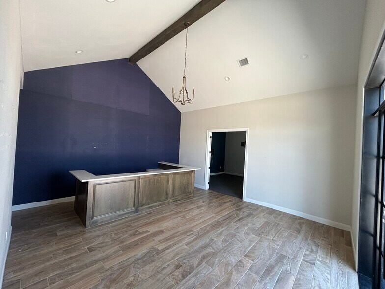 More Photos Of 7469 Pennsylvania Dr, Amarillo Office For Lease