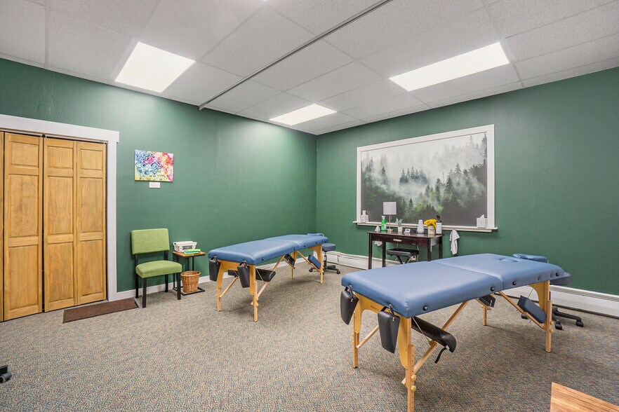 More Photos Of 1230 Big Thompson Ave, Estes Park Medical For Sale