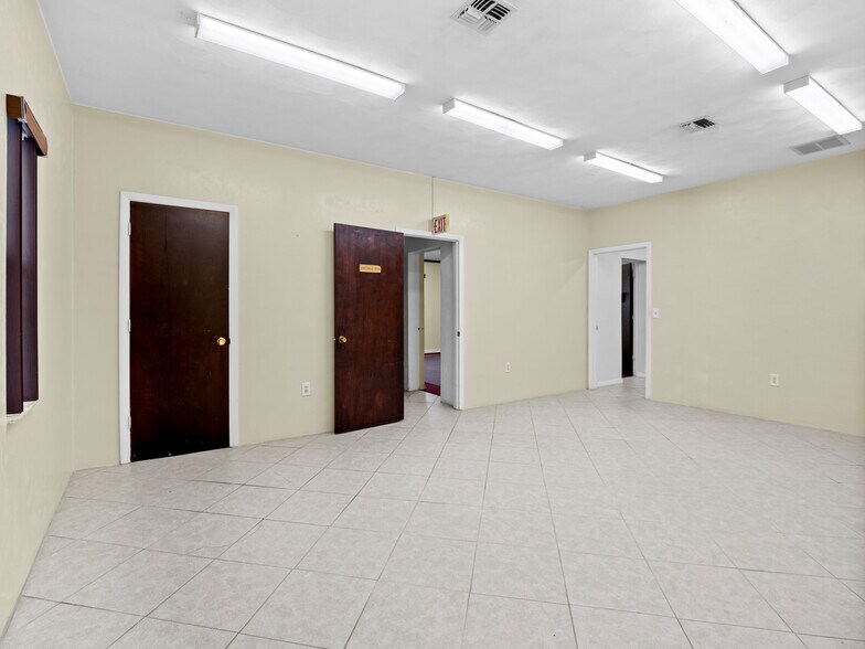 More Photos Of 4015 N Highway 1, Cocoa Office Residential For Sale