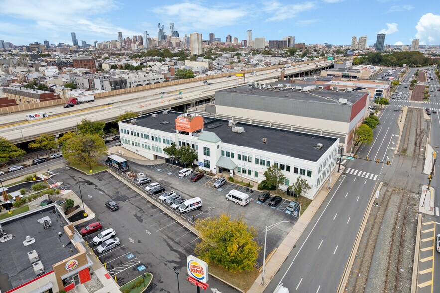 More Photos Of 1500 S Christopher Columbus Ave, Philadelphia Medical For Sale