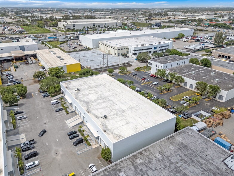 More Photos Of 7900-7930 NW 71st St, Miami Warehouse For Lease