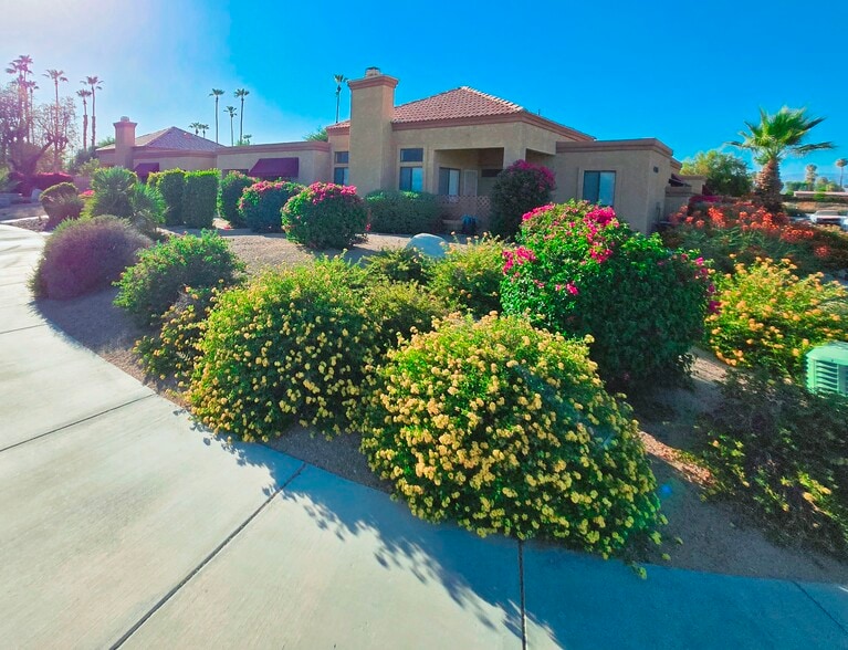 More Photos Of 42995 Park Pl, Palm Desert Apartments For Sale
