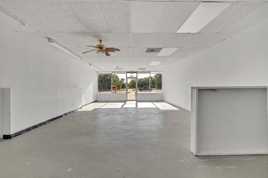 More Photos Of 1020-1048 N Douglas Blvd, Oklahoma City Storefront Retail Office For Sale