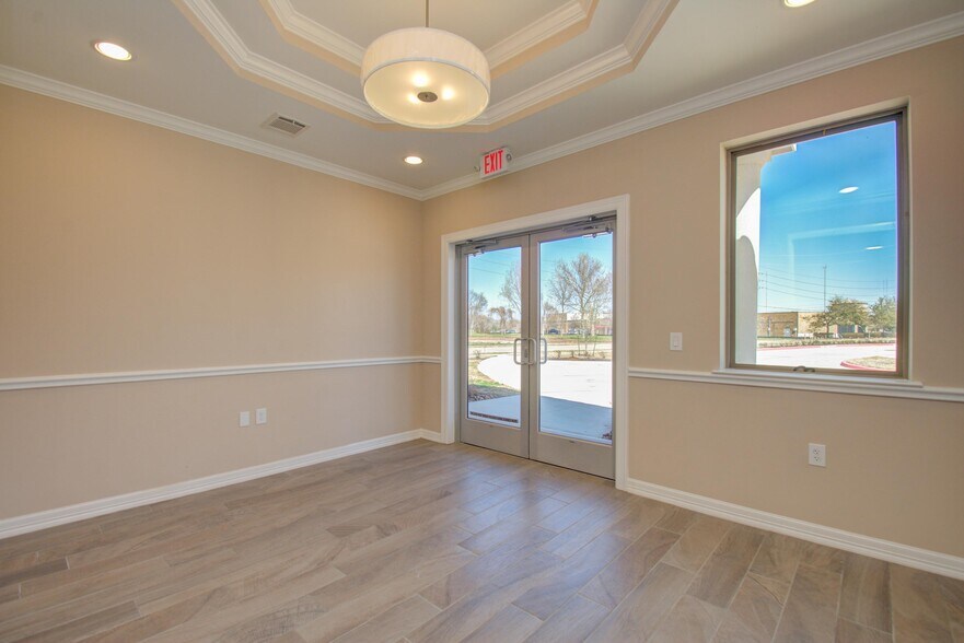 More Photos Of 7070 Knights Ct, Missouri City Medical For Sale