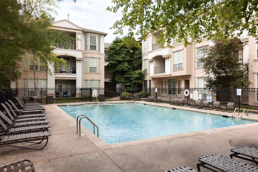 More Photos Of 1800 S Brentwood Blvd, Saint Louis Apartments For Sale