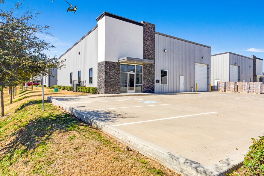 Primary Photo Of 19964 Franz Rd, Katy Warehouse For Sale