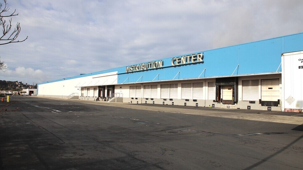 More Photos Of 211-213 W Cutting Blvd, Richmond Warehouse For Lease