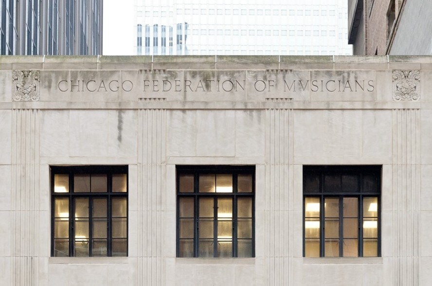 More Photos Of 175 W Washington St, Chicago Office For Sale