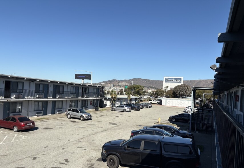 More Photos Of 326 S Airport Blvd, South San Francisco Hotel For Sale