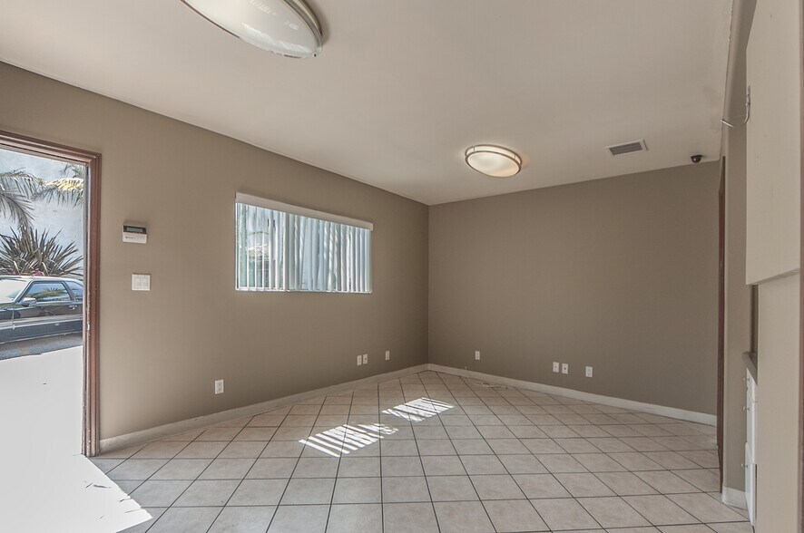 More Photos Of 5010 W Washington Blvd, Los Angeles Land For Lease