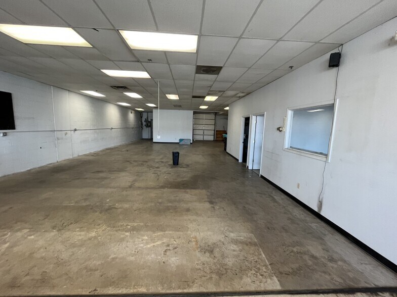 More Photos Of 4911-4939 Genesee St, Cheektowaga Unknown For Lease