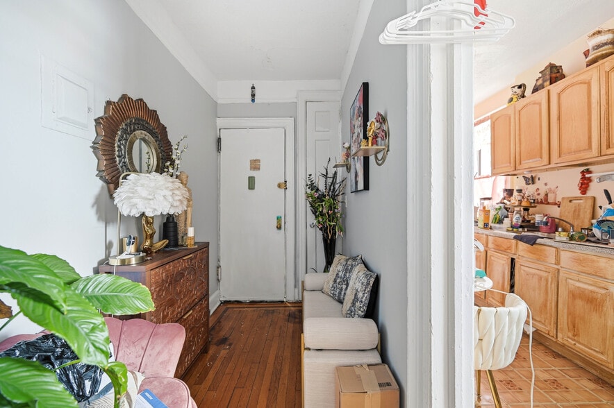 More Photos Of 2 Overlook Ter, Yonkers Apartments For Sale