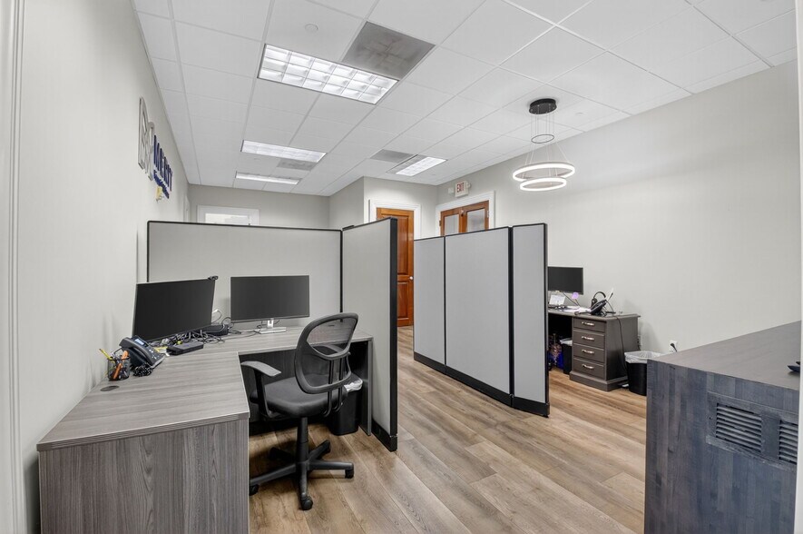 More Photos Of 2799 NW 2nd Ave, Boca Raton Office For Sale