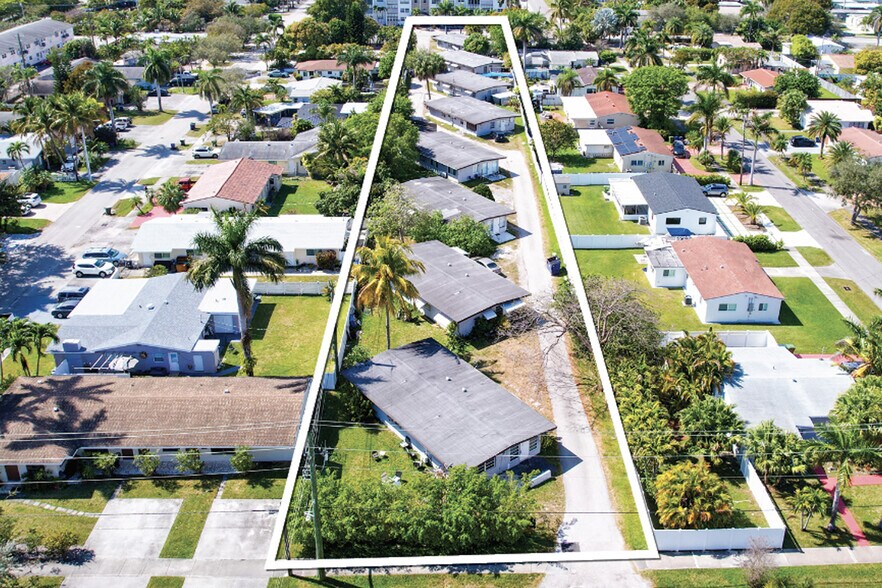 More Photos Of 215 NE 10th Ave, Hallandale Beach Apartments For Sale