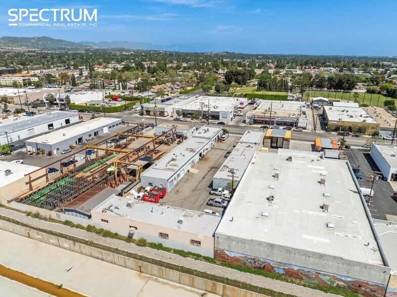 More Photos Of 10035-10043 Canoga Ave, Chatsworth Warehouse For Sale