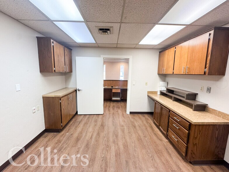 More Photos Of 404 E Elm St, Caldwell Medical For Sale