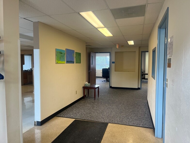 More Photos Of 12604A 3rd, Grandview Medical For Lease
