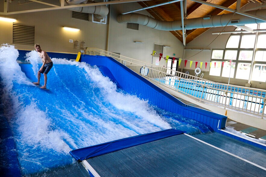 More Photos Of 18135 Cottonwood Rd, Sunriver General Retail For Sale